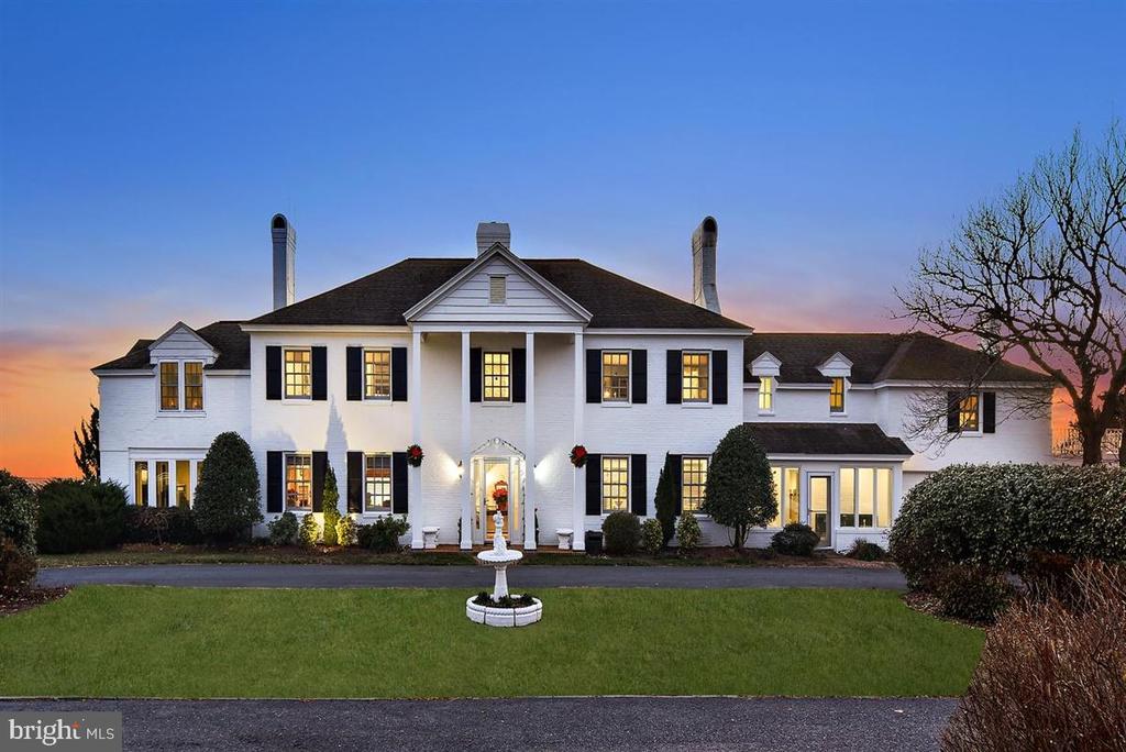 5717 Waterside Drive